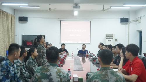 432888威尼斯军训教官见面会.JPG
